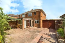Hawthorn Way, Royston