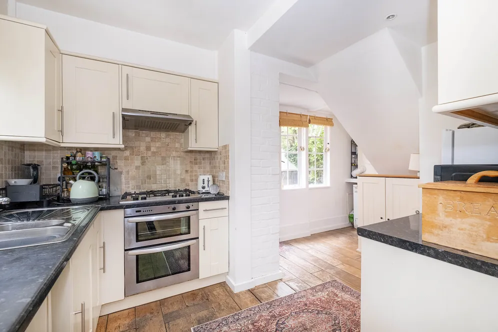 Brocklebank Road, London, SW18 photo 5