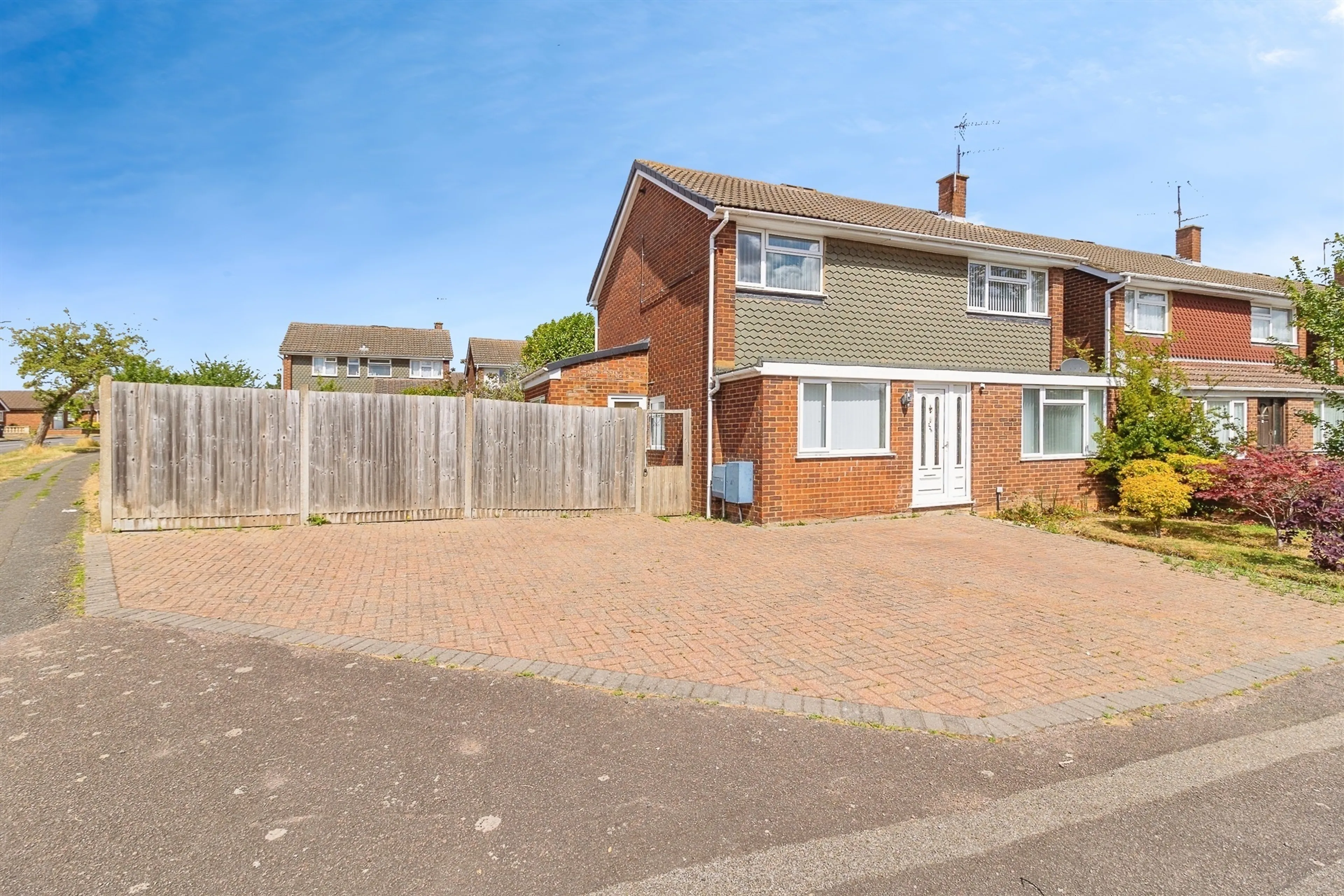 Property photo 0