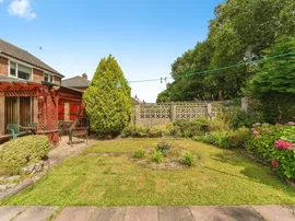 Birkett Avenue, Ellesmere Port thumb 3