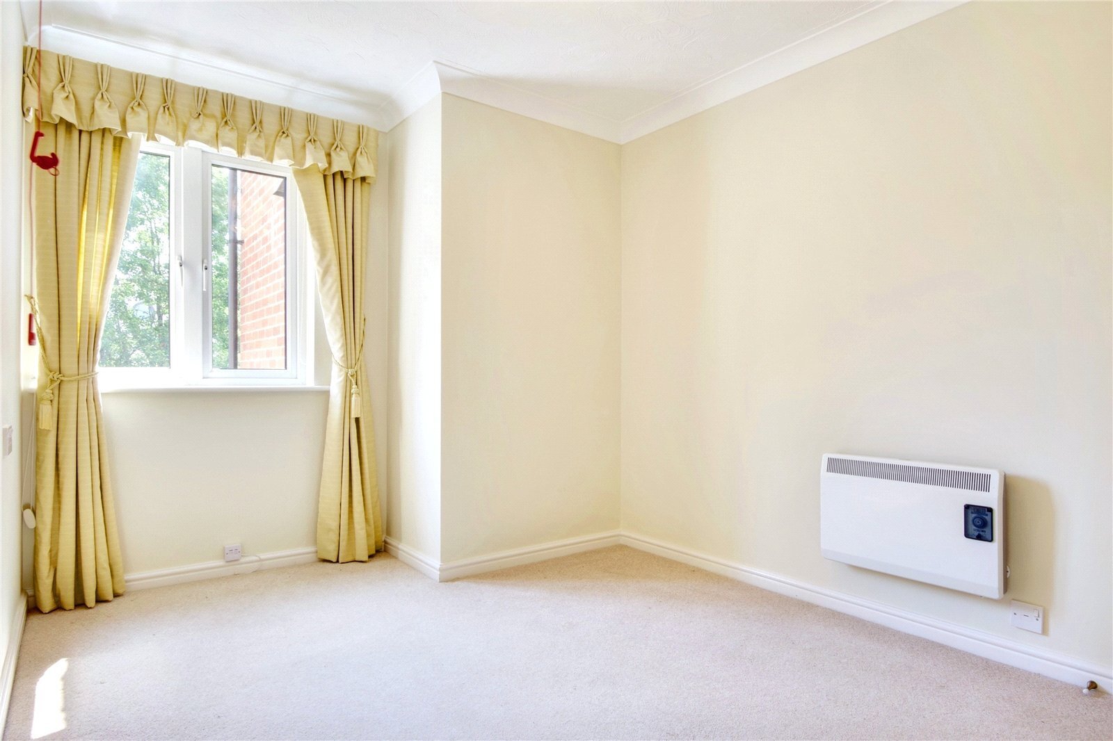 Pinewood Court, 179 Station Road, West Moors, Dorset, BH22 Image 9