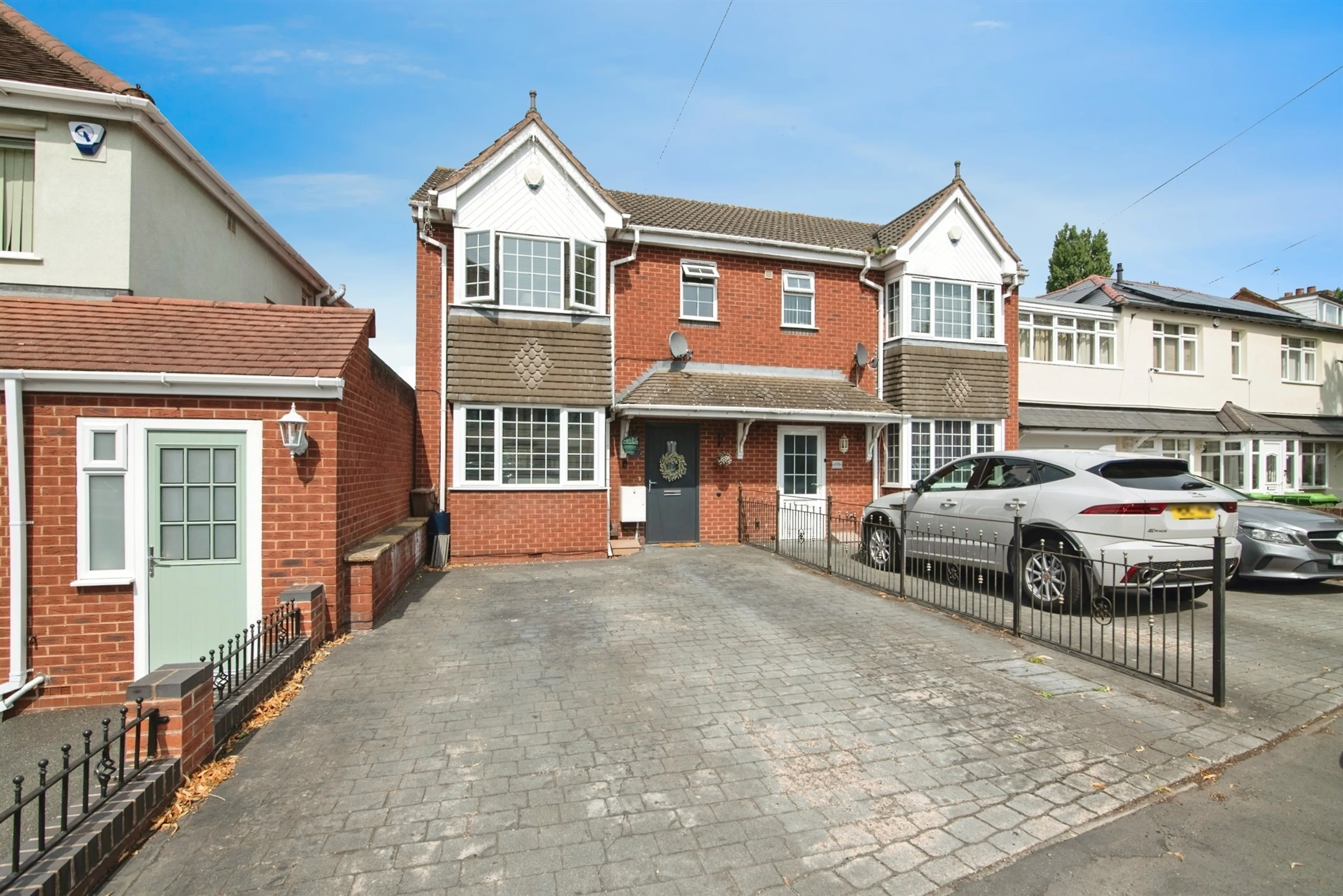Property photo 0