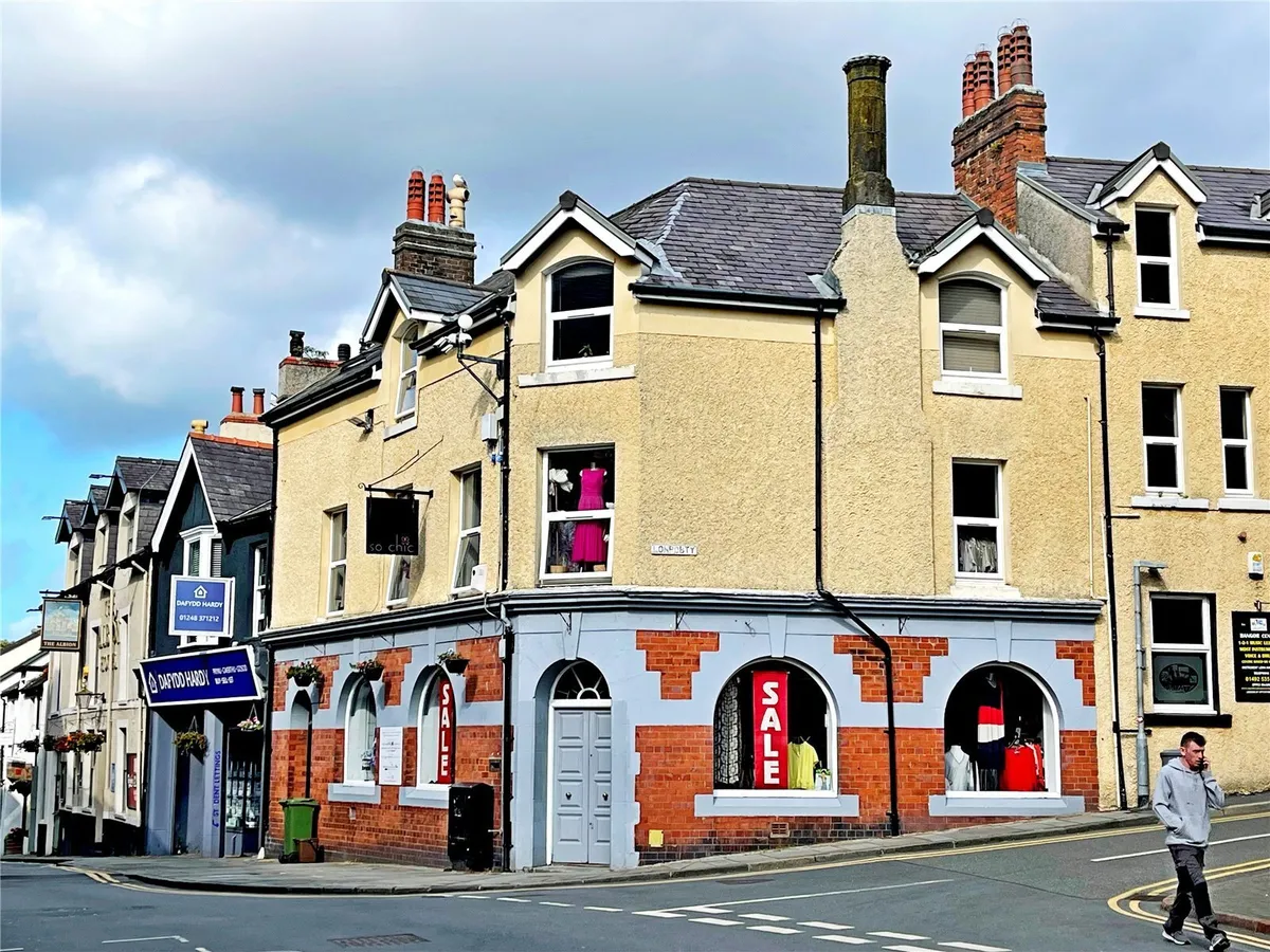 High Street, Bangor, Gwynedd, LL57