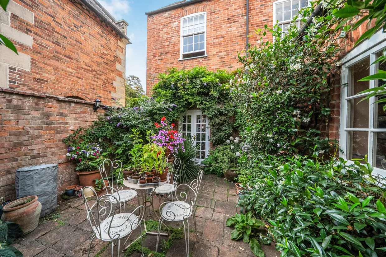 High Street, Warwick, CV34 photo 9