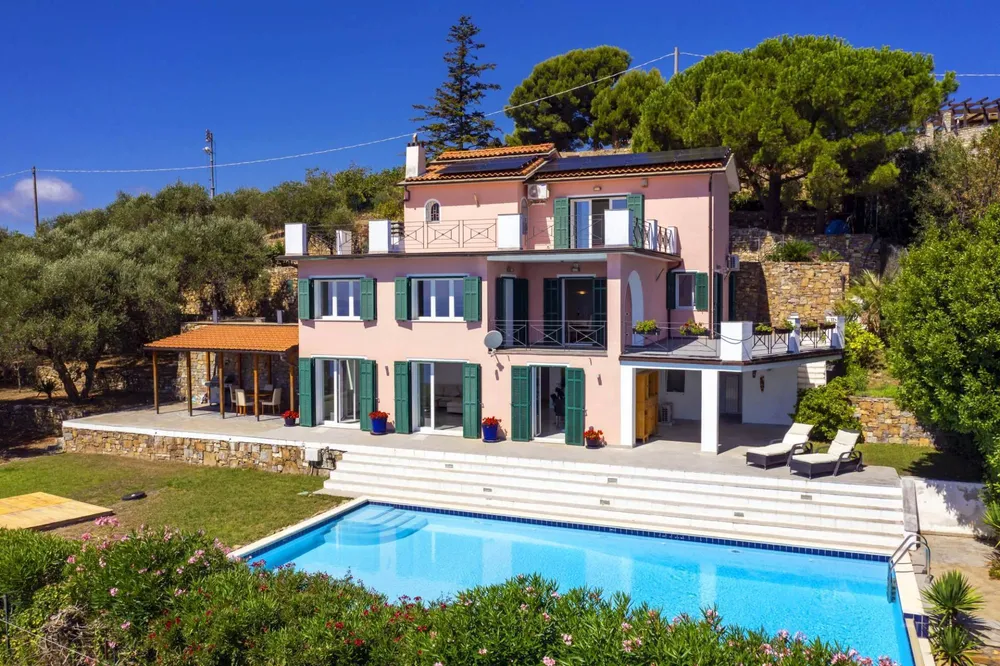 Video tour for Strada del Colle, Imperia, Liguria
