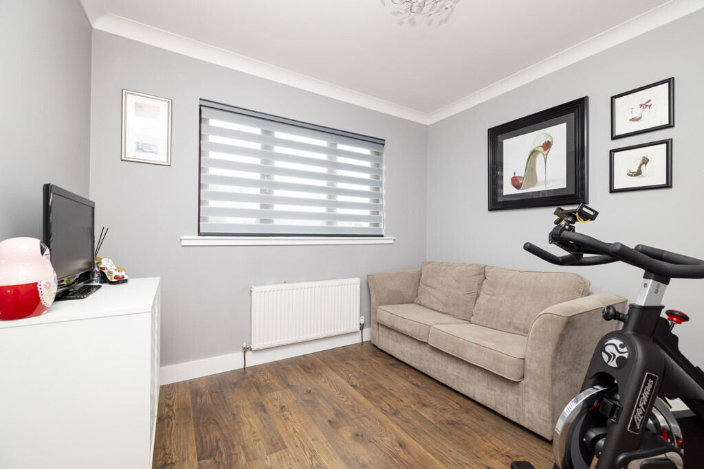 5 Maclardy Court, Uphall, Broxburn, EH52 5SL Image 11