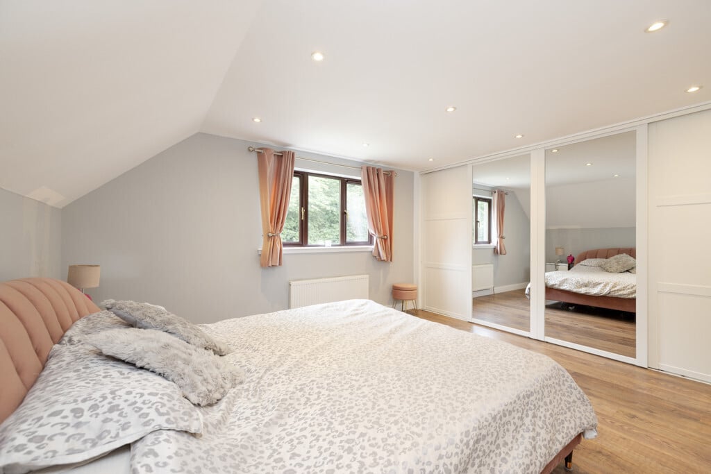 5 Maclardy Court, Uphall, Broxburn, EH52 5SL Image 15
