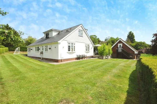 Heathfield Road, Burwash Weald, Etchi...
