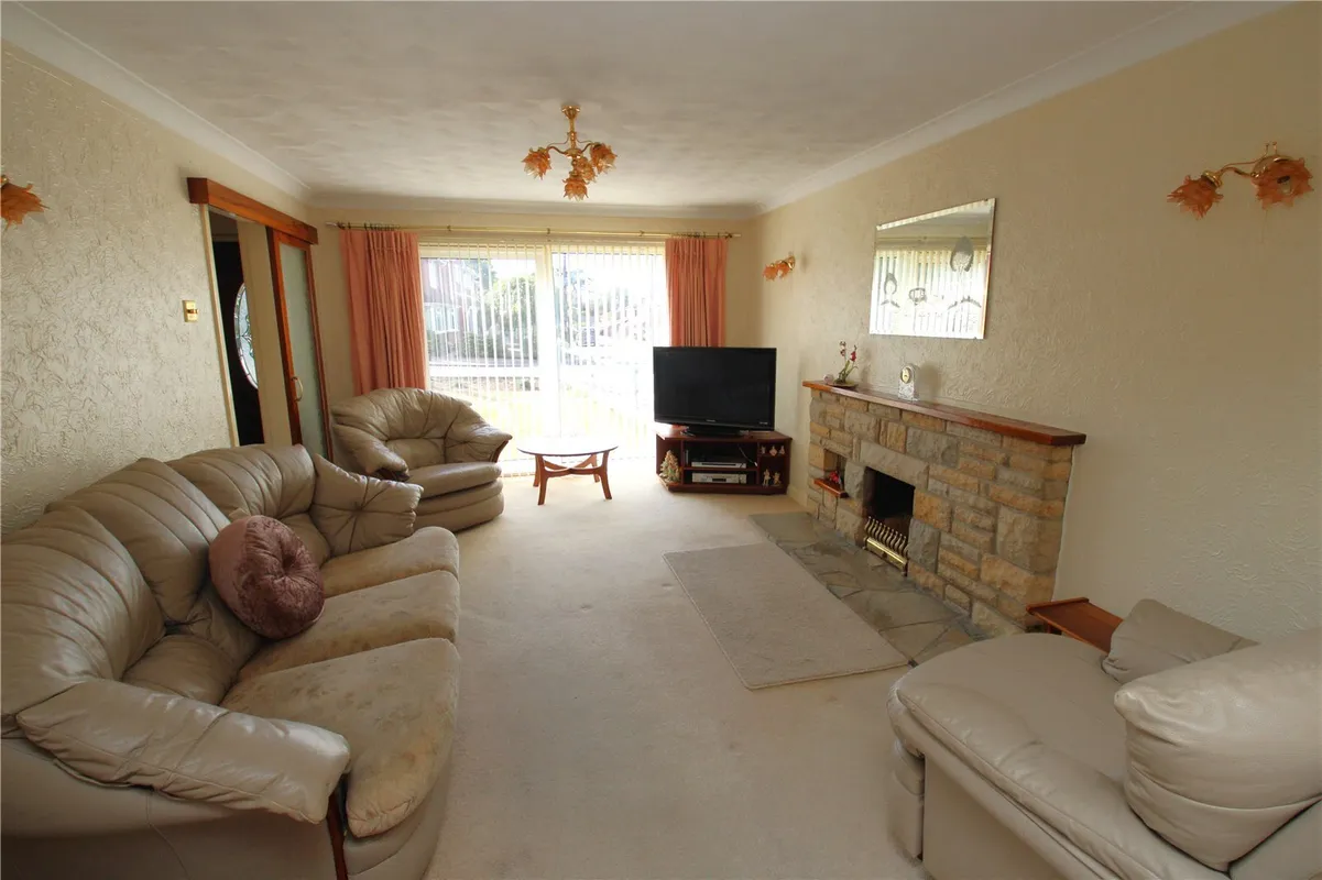 West Downs Close, Fareham, Hampshire, PO16