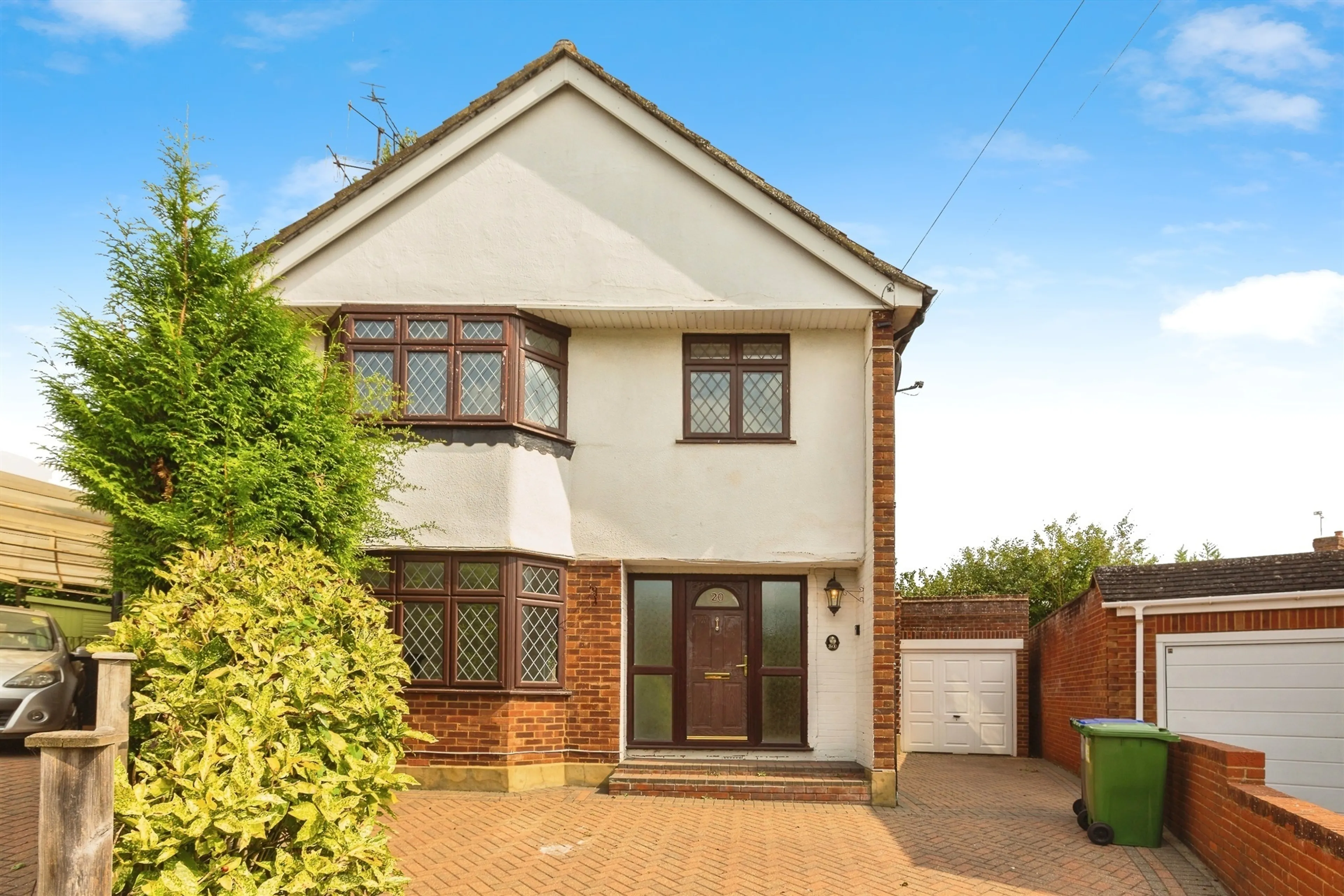 Property at Minton Rise, Taplow, Maidenhead