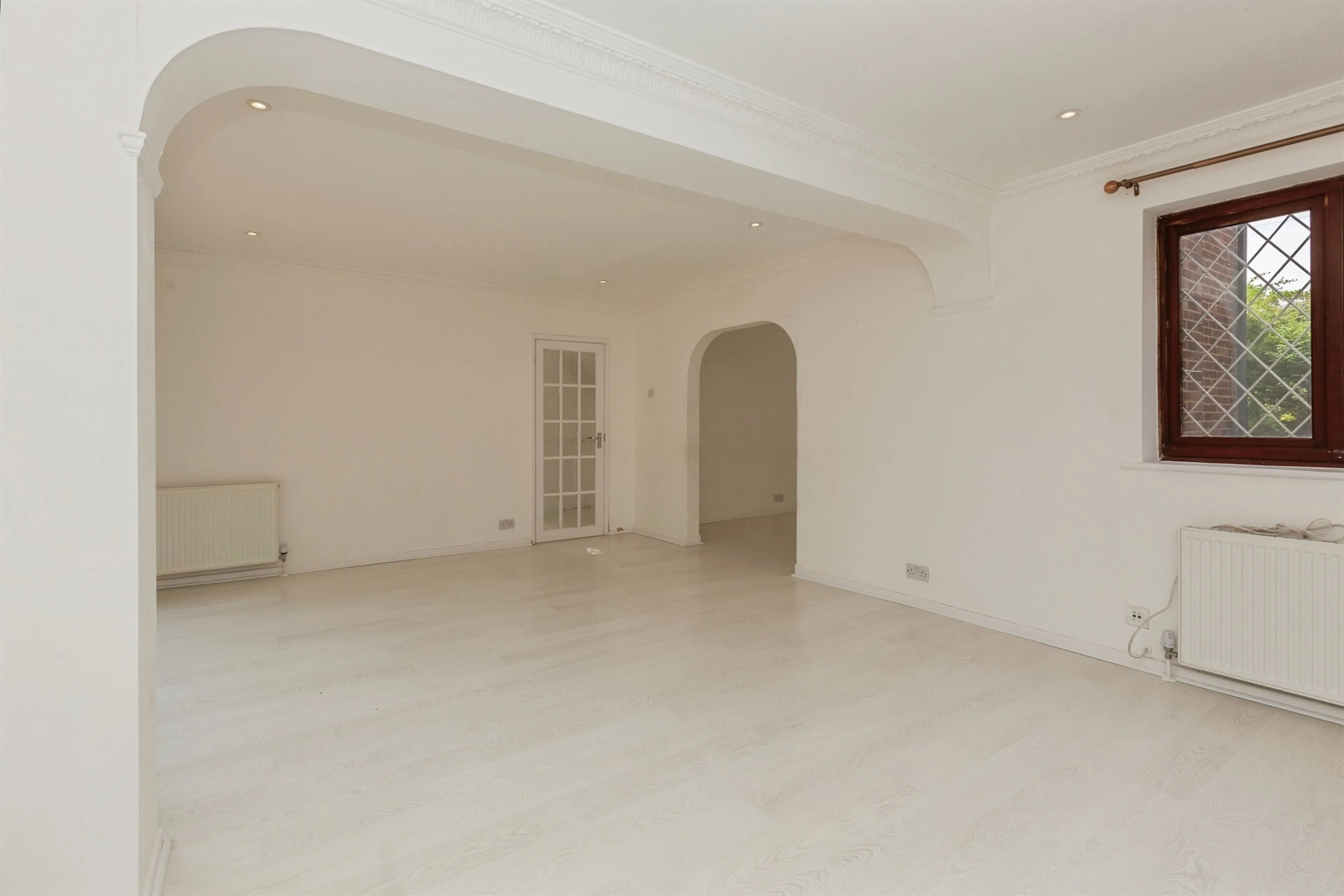 Property at Minton Rise, Taplow, Maidenhead