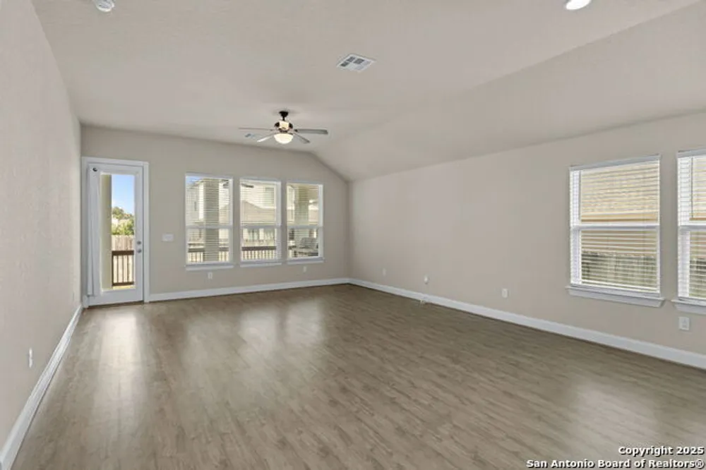 6533 Crockett Cove, Schertz, TX 78108-2043