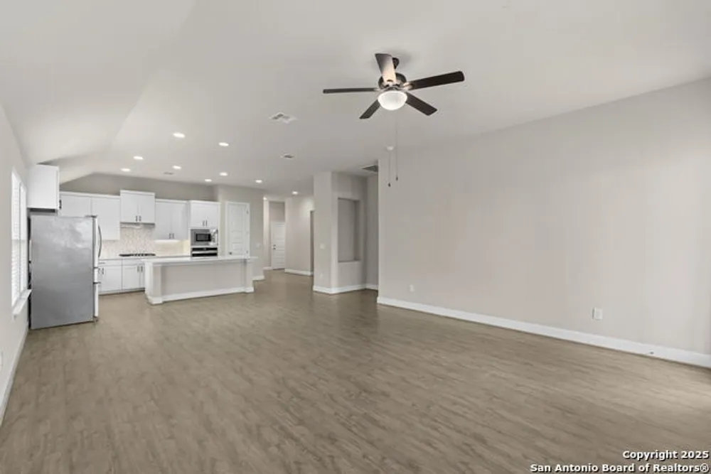 6533 Crockett Cove, Schertz, TX 78108-2043
