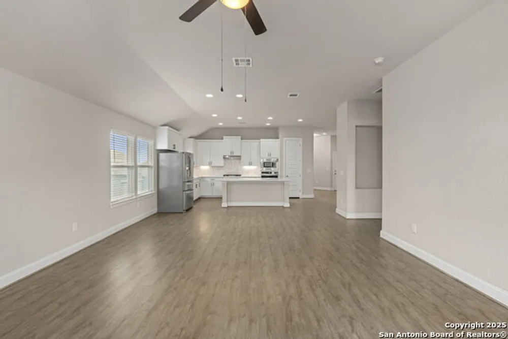6533 Crockett Cove, Schertz, TX 78108-2043