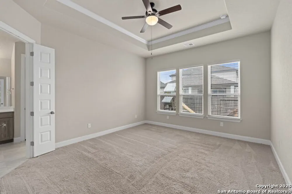 6533 Crockett Cove, Schertz, TX 78108-2043