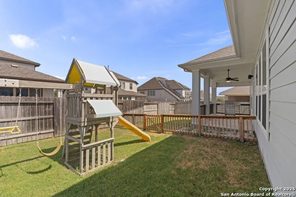6533 Crockett Cove, Schertz, TX 78108-2043
