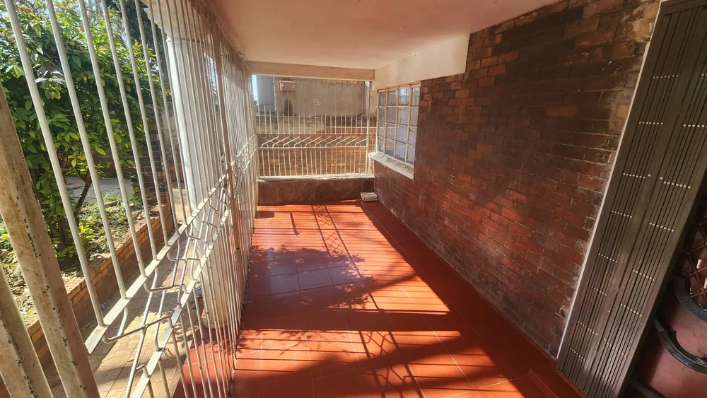 South Africa, Gauteng, Bezuidenhout Valley, 3rd Avenue, 154