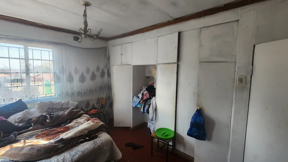 South Africa, Gauteng, Bezuidenhout Valley, 3rd Avenue, 154