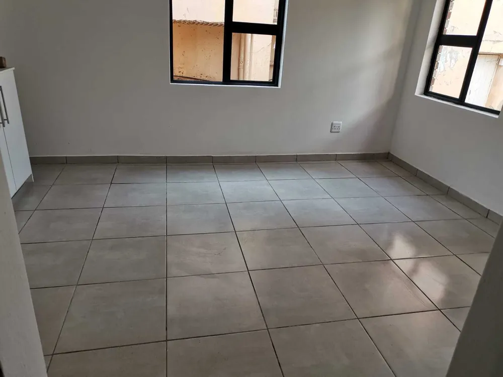 South Africa, Gauteng, Bezuidenhout Valley, 3rd Avenue, 154