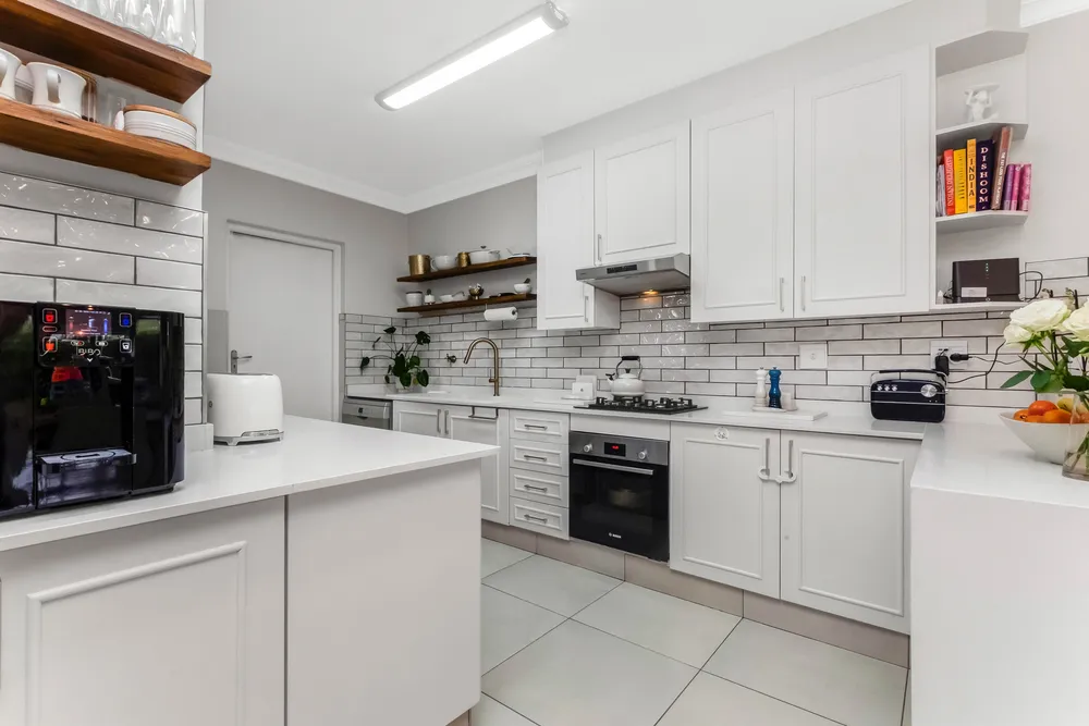 South Africa, Gauteng, Eagle Canyon Golf Estate, Blueberry Street, 182