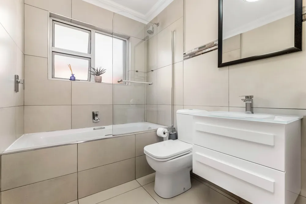 South Africa, Gauteng, Eagle Canyon Golf Estate, Blueberry Street, 182