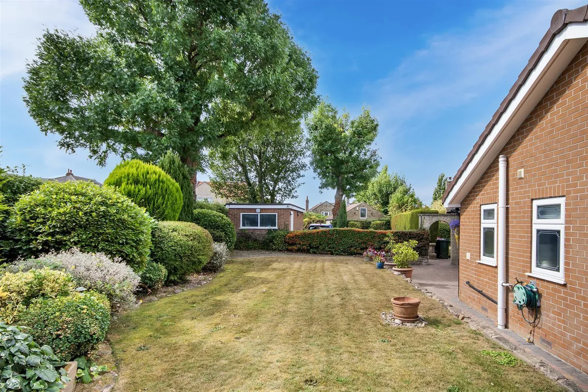 Garden Lane, Ravenfield, Rotherham