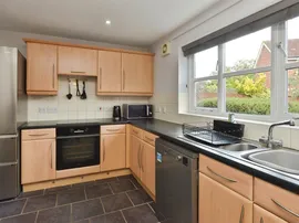 Otterburn Crescent, Oakhill, Milton Keynes thumb 2