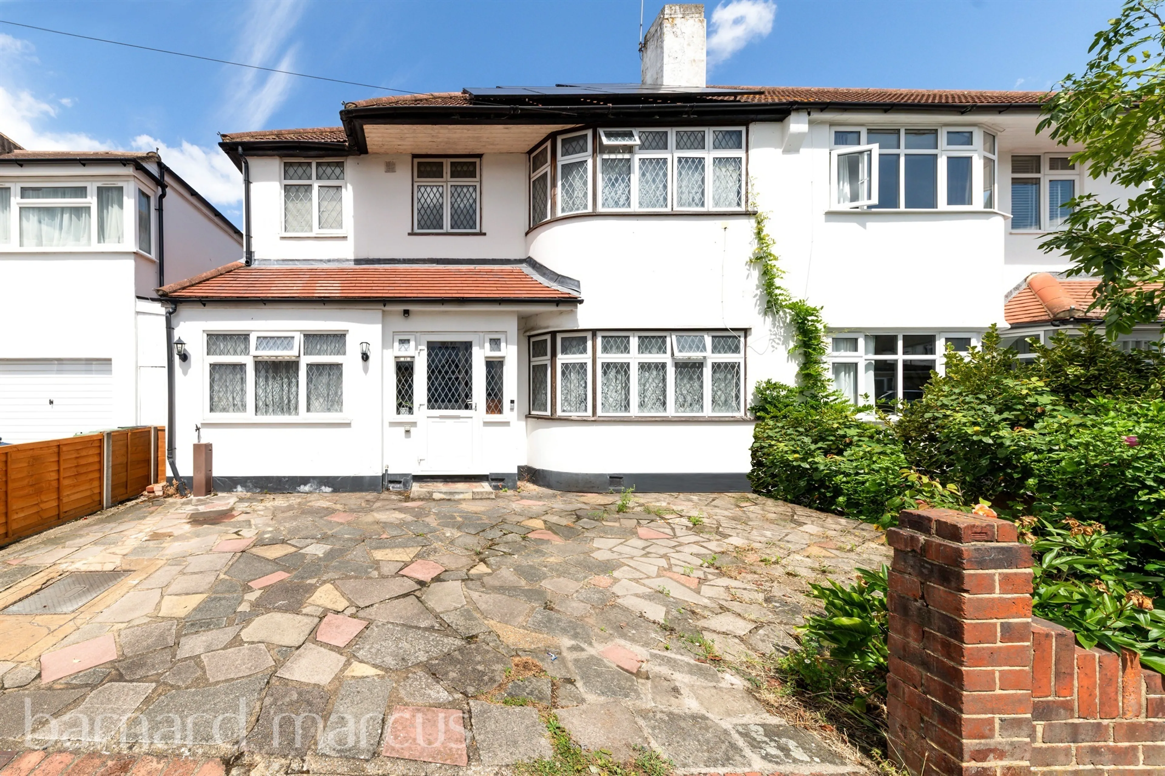 Property at Hazon Way, Epsom
