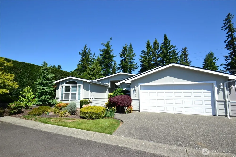 21628 SE 272nd Pl, Maple Valley, WA 98038