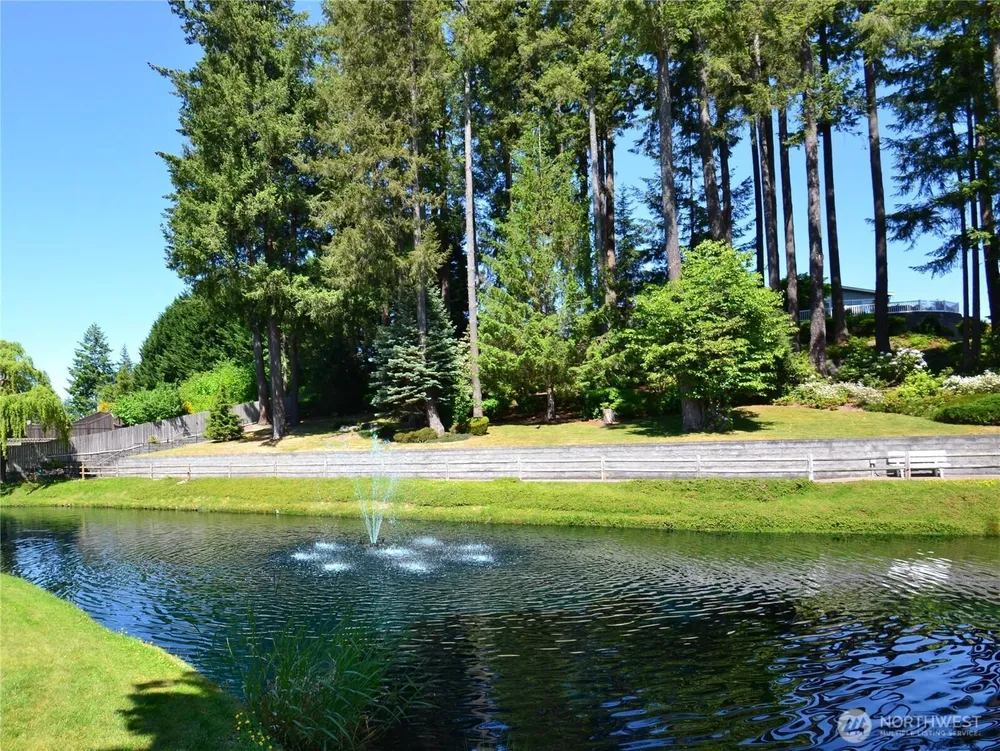 21628 SE 272nd Pl, Maple Valley, WA 98038