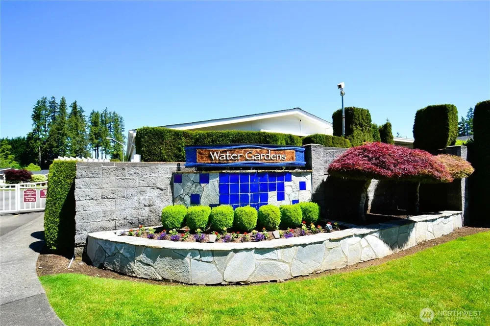 21628 SE 272nd Pl, Maple Valley, WA 98038