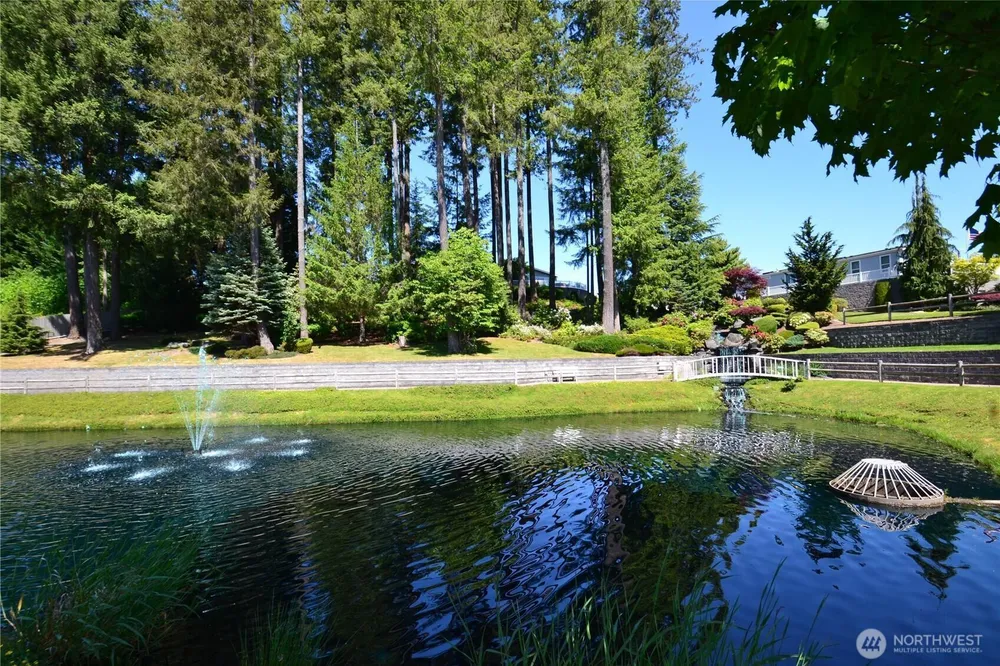 21628 SE 272nd Pl, Maple Valley, WA 98038