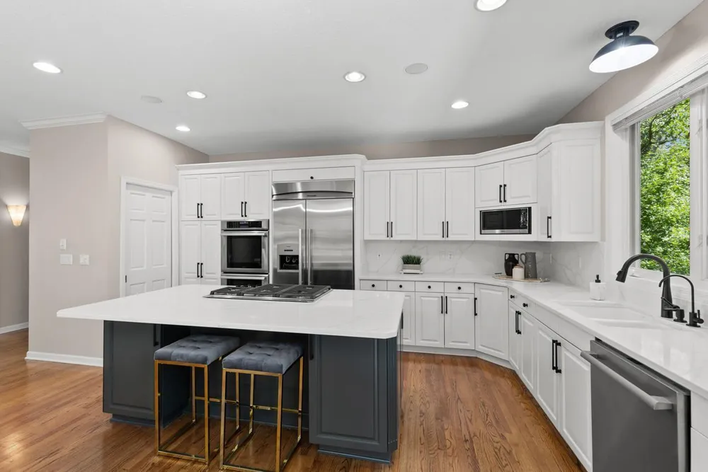 6229 Morningside Circle, Eden Prairie, MN 55344