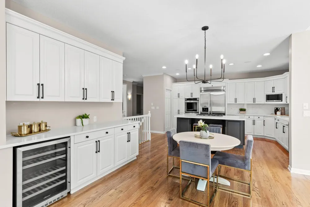 6229 Morningside Circle, Eden Prairie, MN 55344