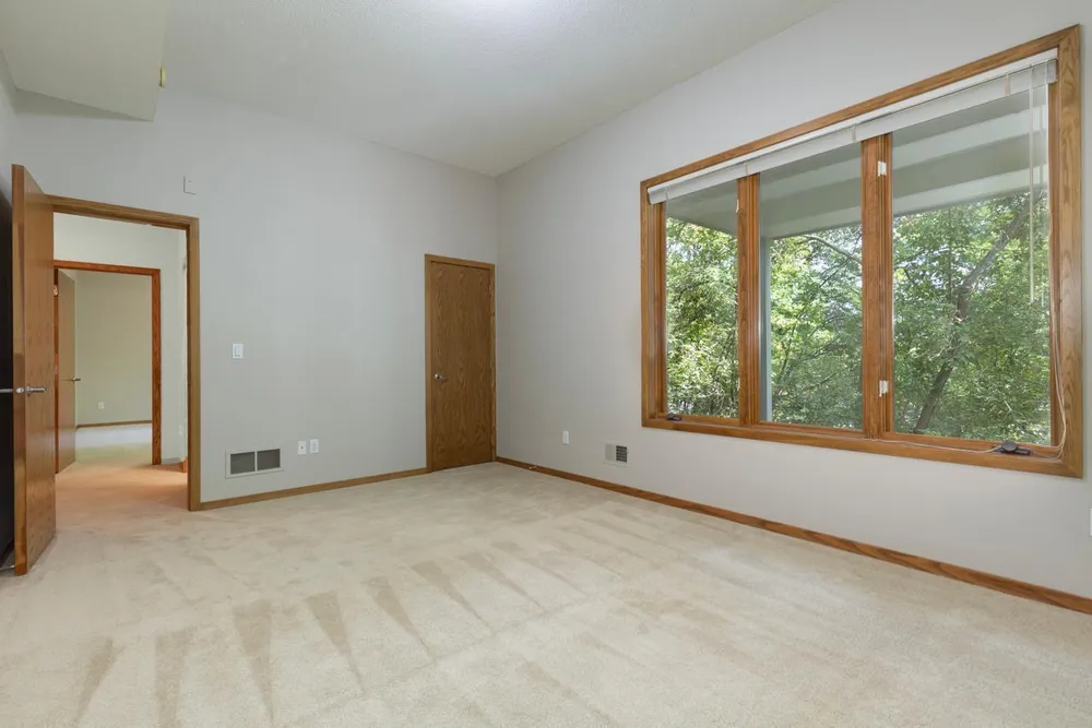 6229 Morningside Circle, Eden Prairie, MN 55344