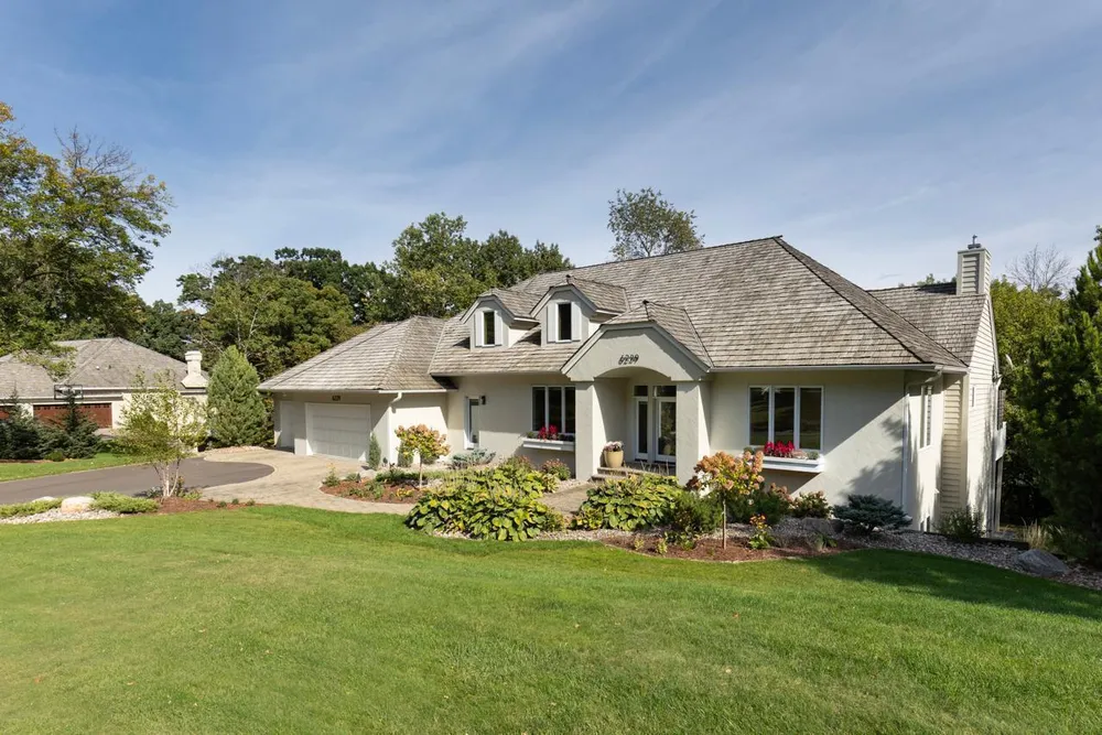 6229 Morningside Circle, Eden Prairie, MN 55344
