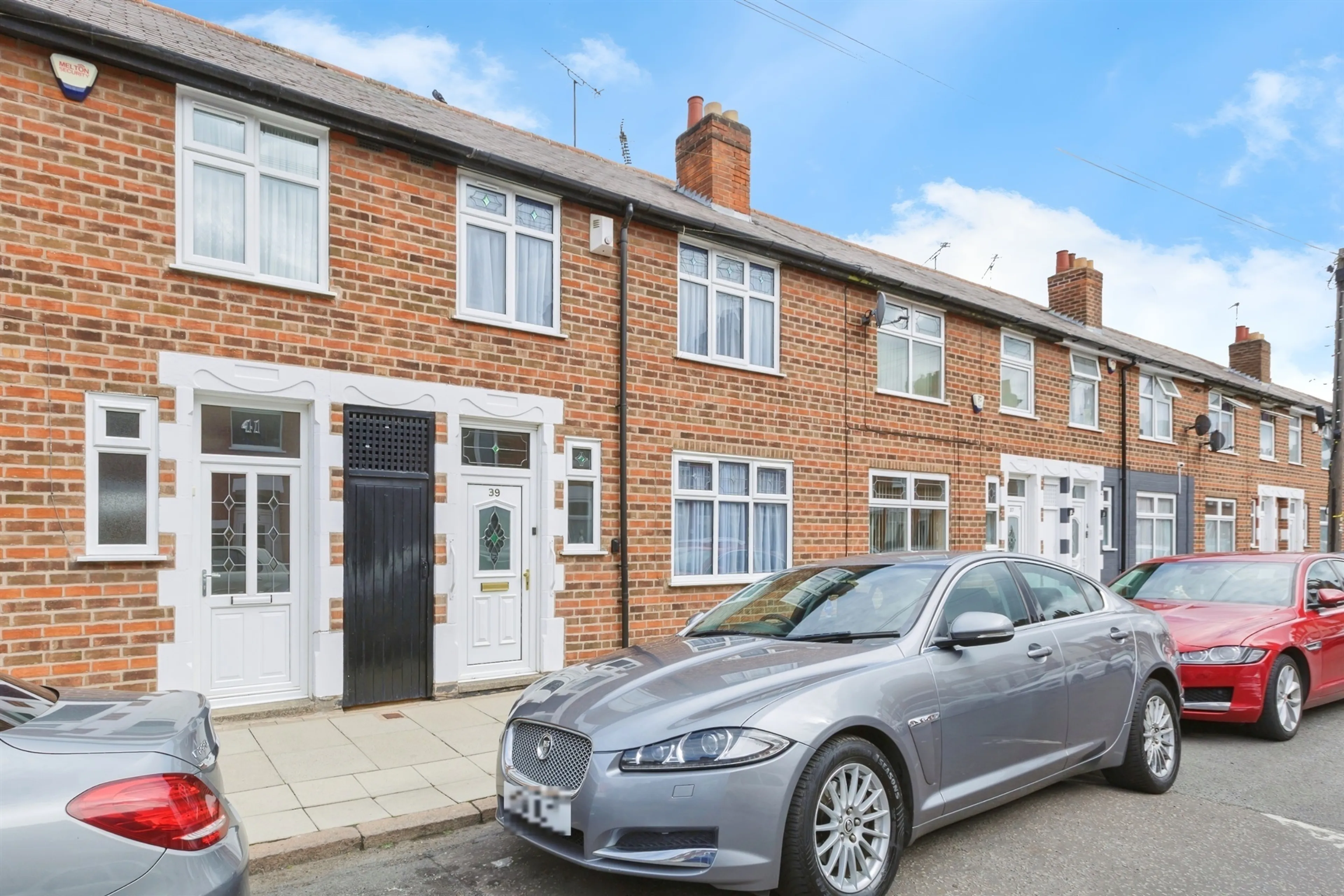 Property photo 0