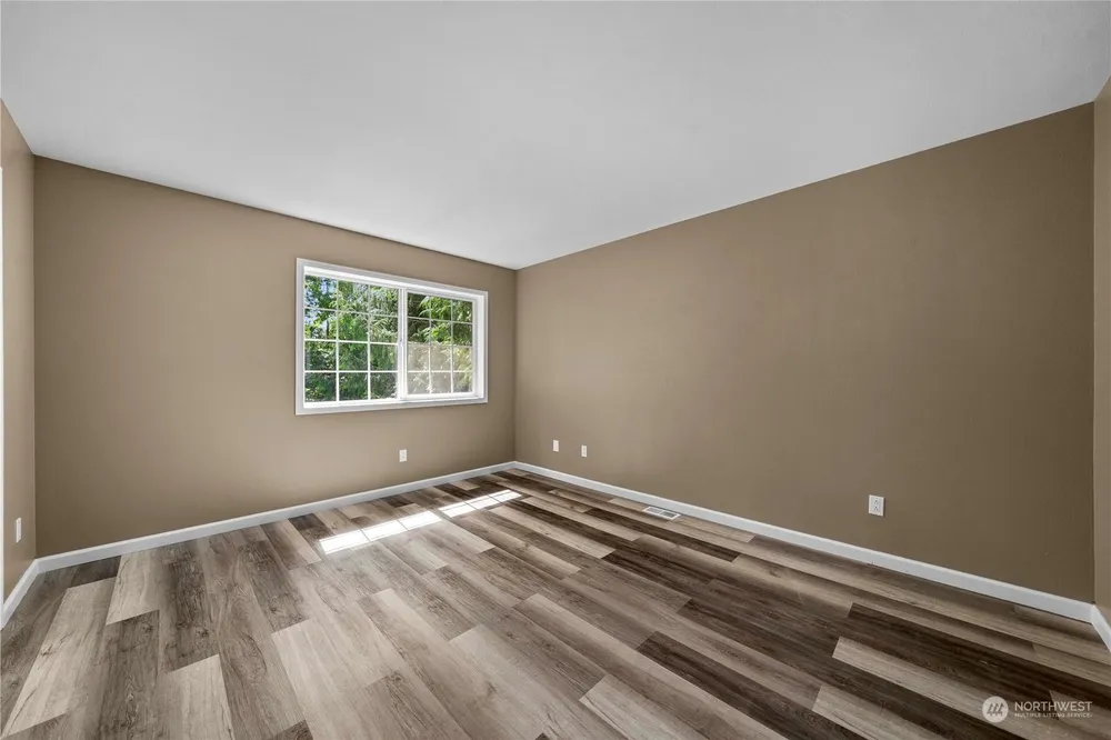 25401 Kanasket Dr, Black Diamond, WA 98010