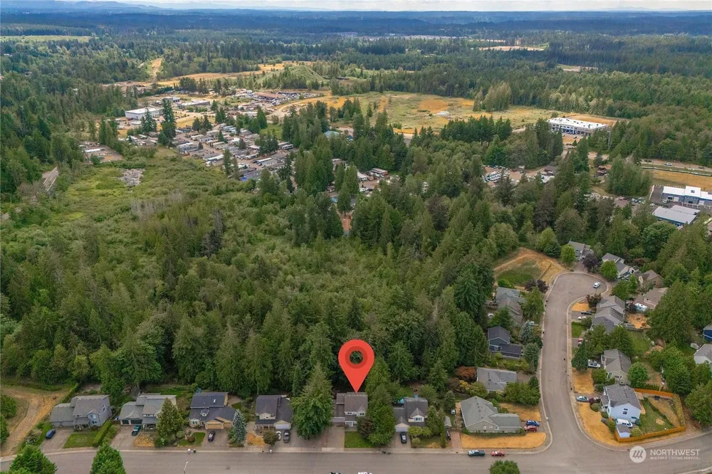 25401 Kanasket Dr, Black Diamond, WA 98010