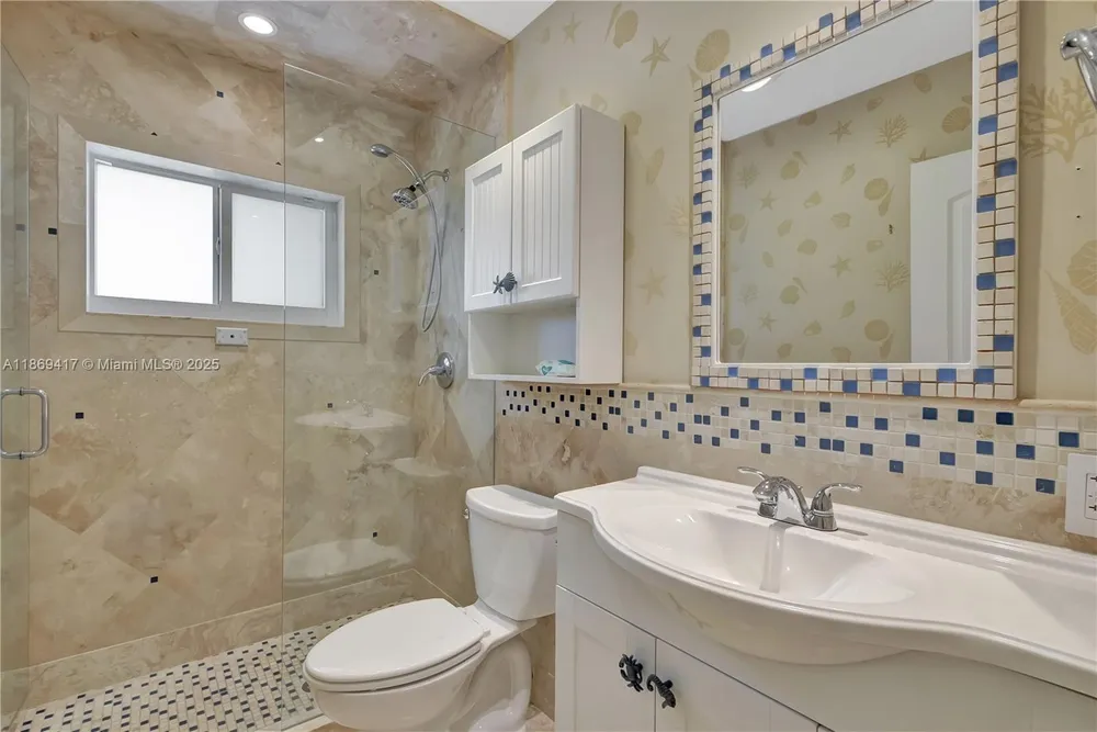 200 Harbor Dr, Key Biscayne, FL 33149