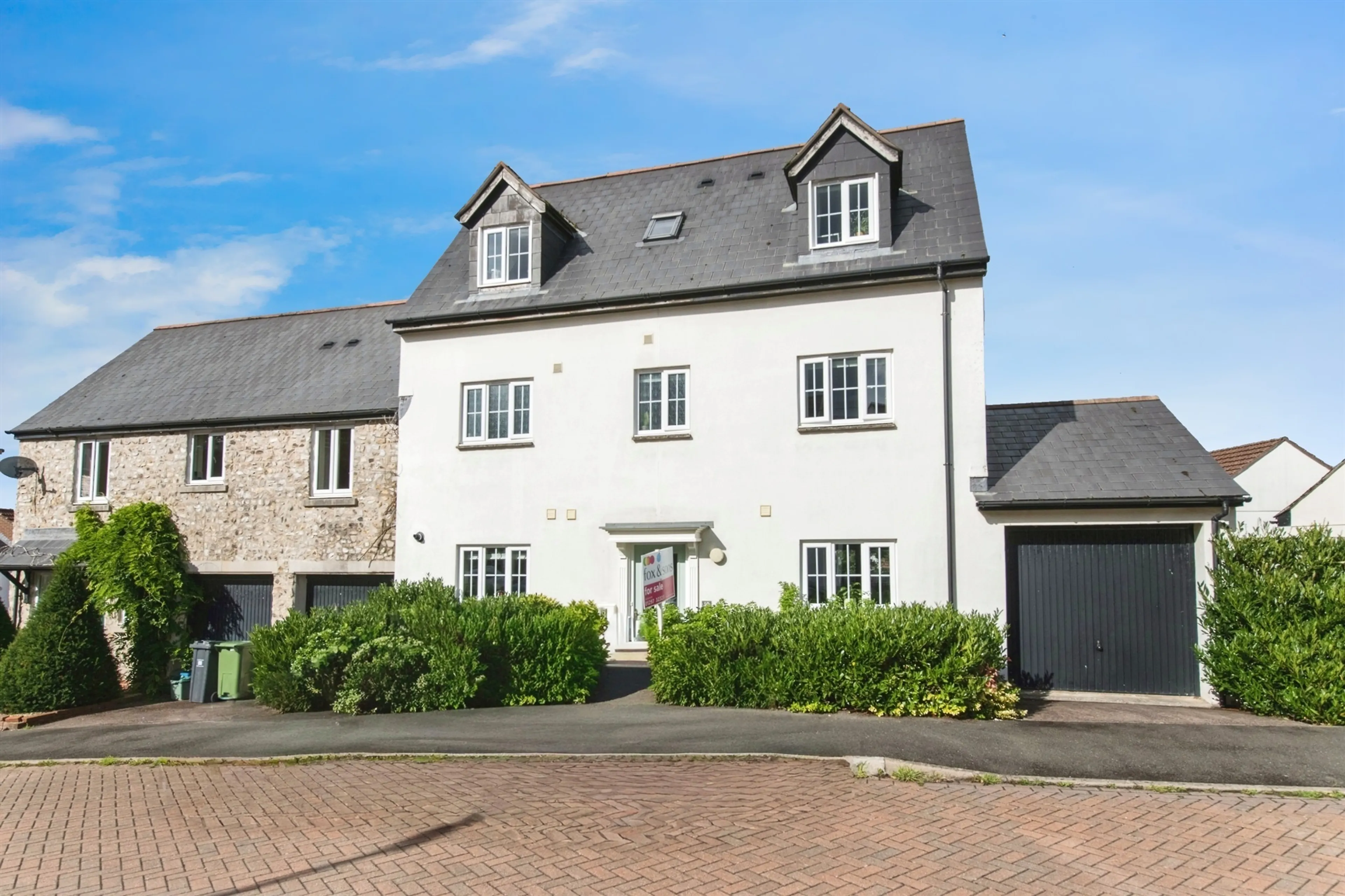 Property photo 0