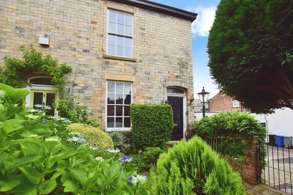 Osbourne Place, Altrincham, WA14