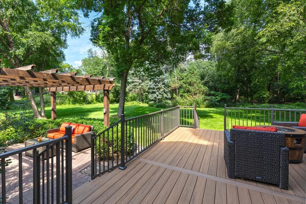 9291 Amsden Way, Eden Prairie, MN 55347