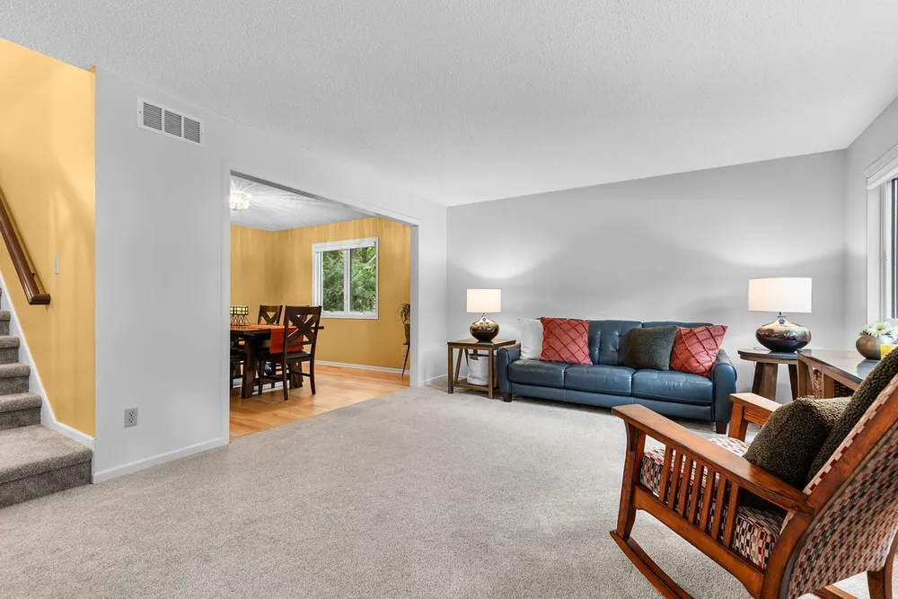 9291 Amsden Way, Eden Prairie, MN 55347