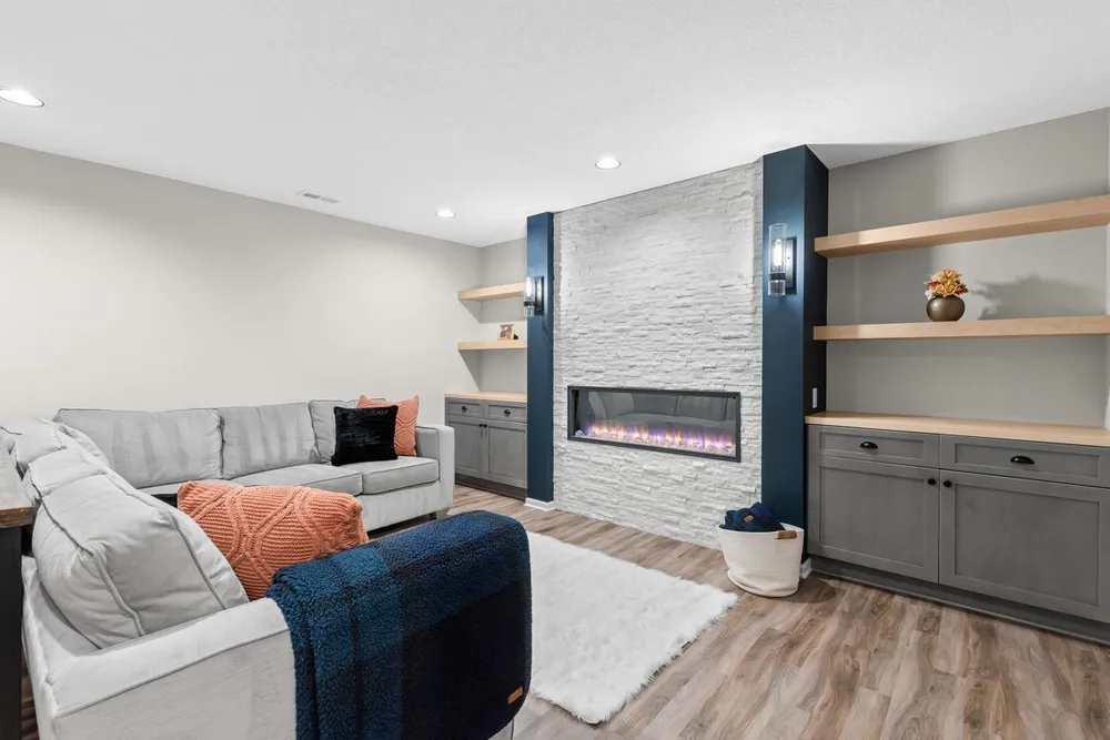 9291 Amsden Way, Eden Prairie, MN 55347