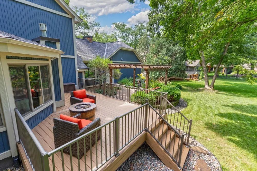 9291 Amsden Way, Eden Prairie, MN 55347