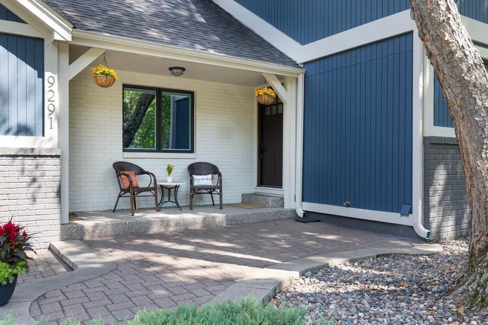 9291 Amsden Way, Eden Prairie, MN 55347