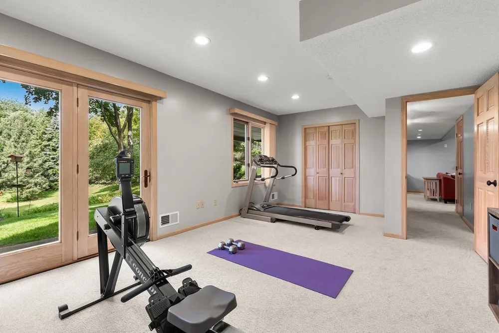 11332 Creekridge Dr, Eden Prairie, MN 55347
