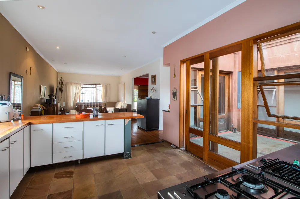 South Africa, Gauteng, Westdene, Avalanche Street, 10
