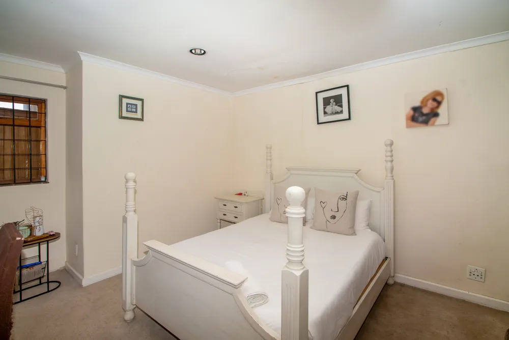 South Africa, Gauteng, Westdene, Avalanche Street, 10